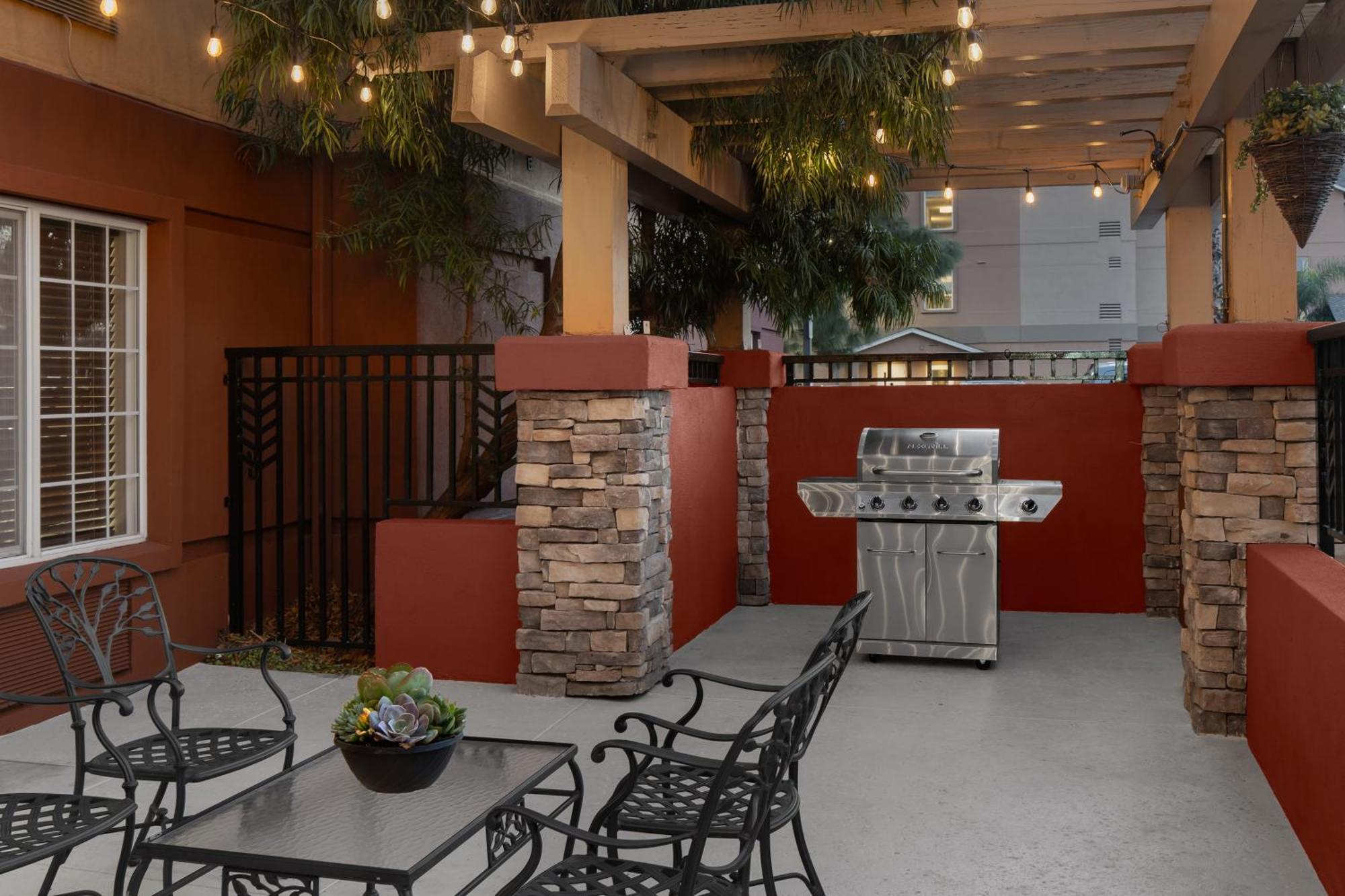 Hotel Larkspur Landing Extended Roseville
